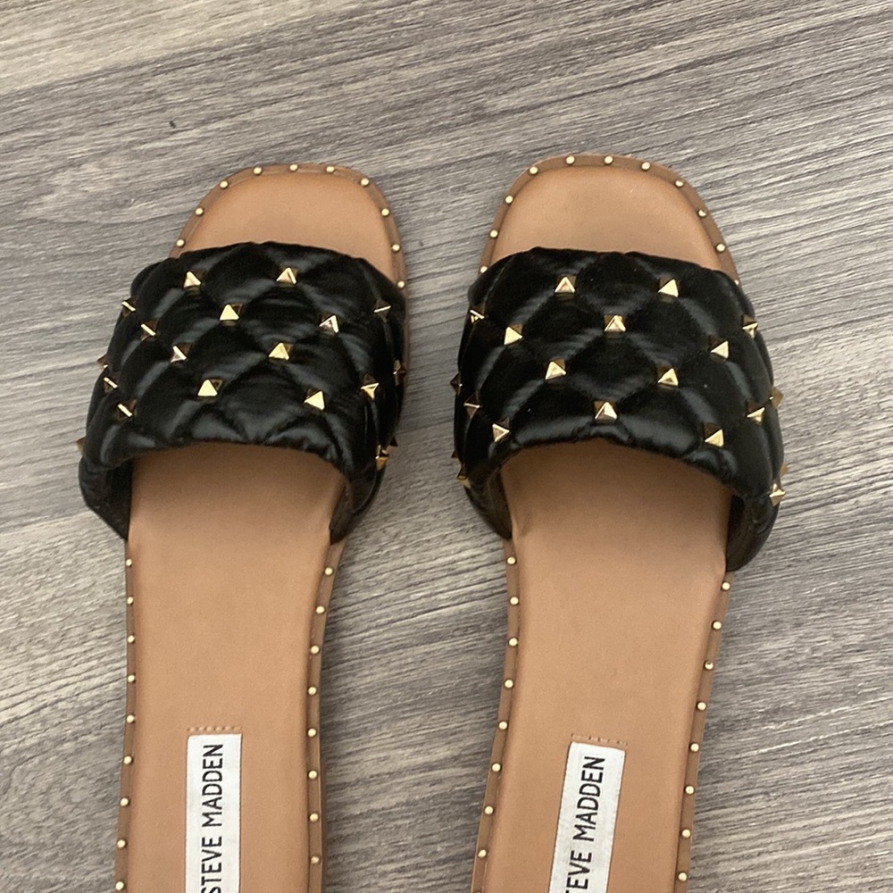 Like new Steve Madden sandal - Picture 2 of 5